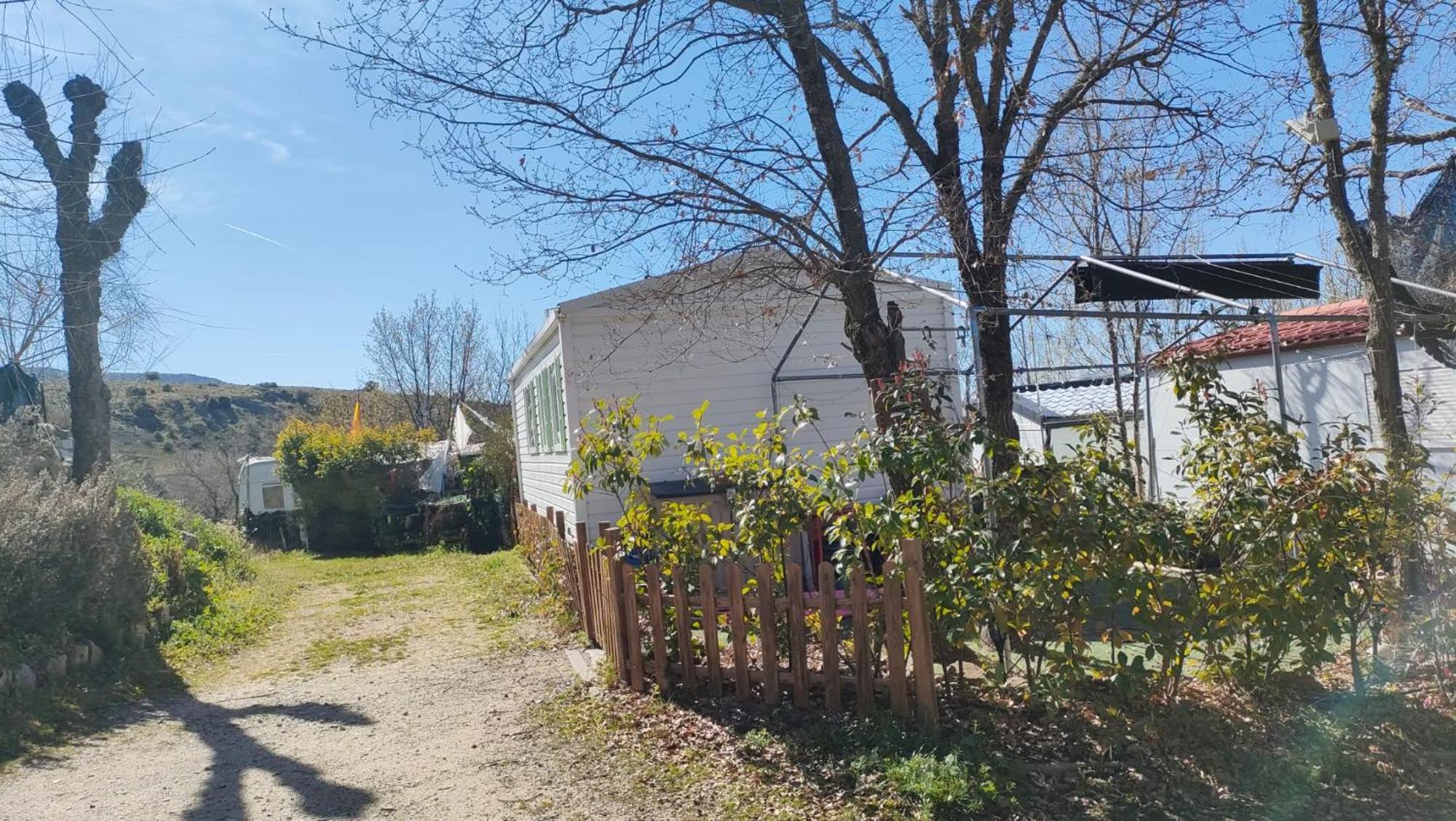 Camping De Cervera De Buitrago Hotel Exterior foto